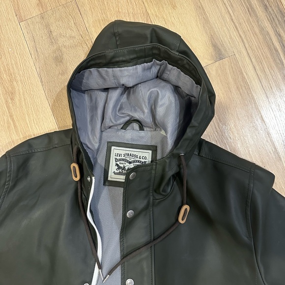 Levis Hooded Rain Jacket - Picture 3 of 5